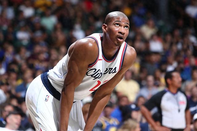 曼联11月最佳候选：奥纳纳、马兹拉维、迪亚洛