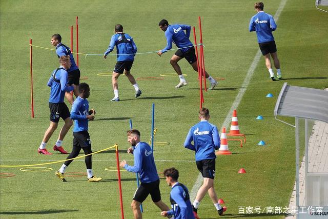 马卡：安帅给维尼修斯多放几天假 他去美国看NFL